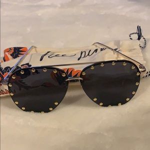 FREE PEOPLE Sunglasses